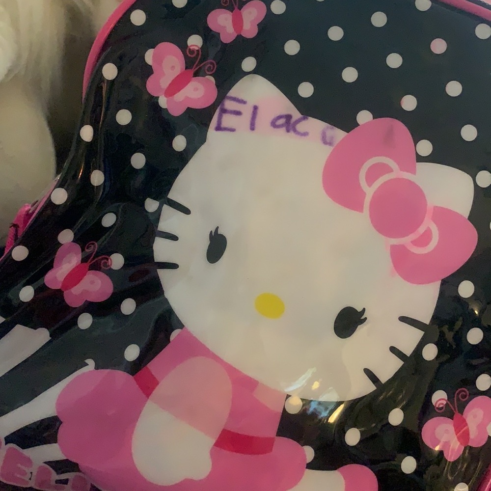 Hello kitty backpack - Picture 2 of 4